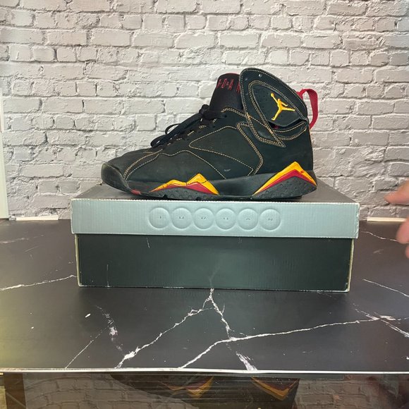 Size 9.5 - Air Jordan 7 (VII) Retro 'Citrus' 2006 - 304775 081 - Black - Picture 2 of 6